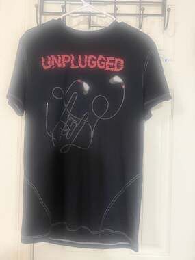 Cuidado con el Perro Men's Black Unplugged Graphic T-Shirt